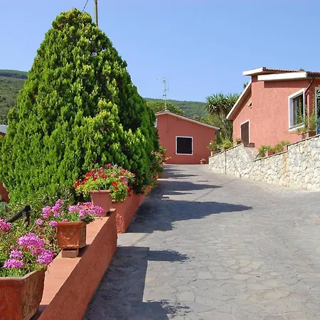 Apartment In Near Sea