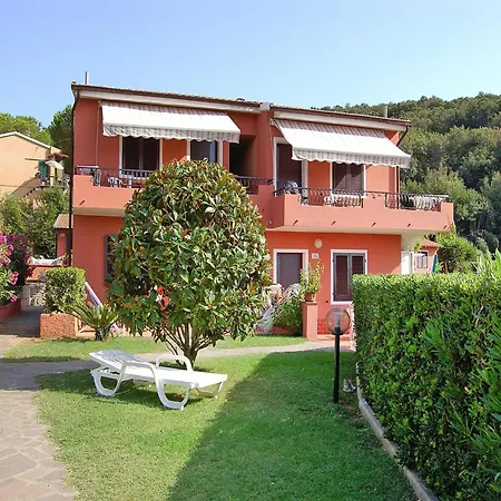 Apartment In Near Sea *
